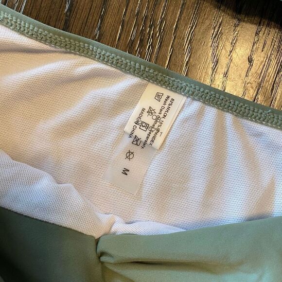 Yonique Olive green Two piece triangle hi-cut bikini set, M NWT - Picture 4 of 5